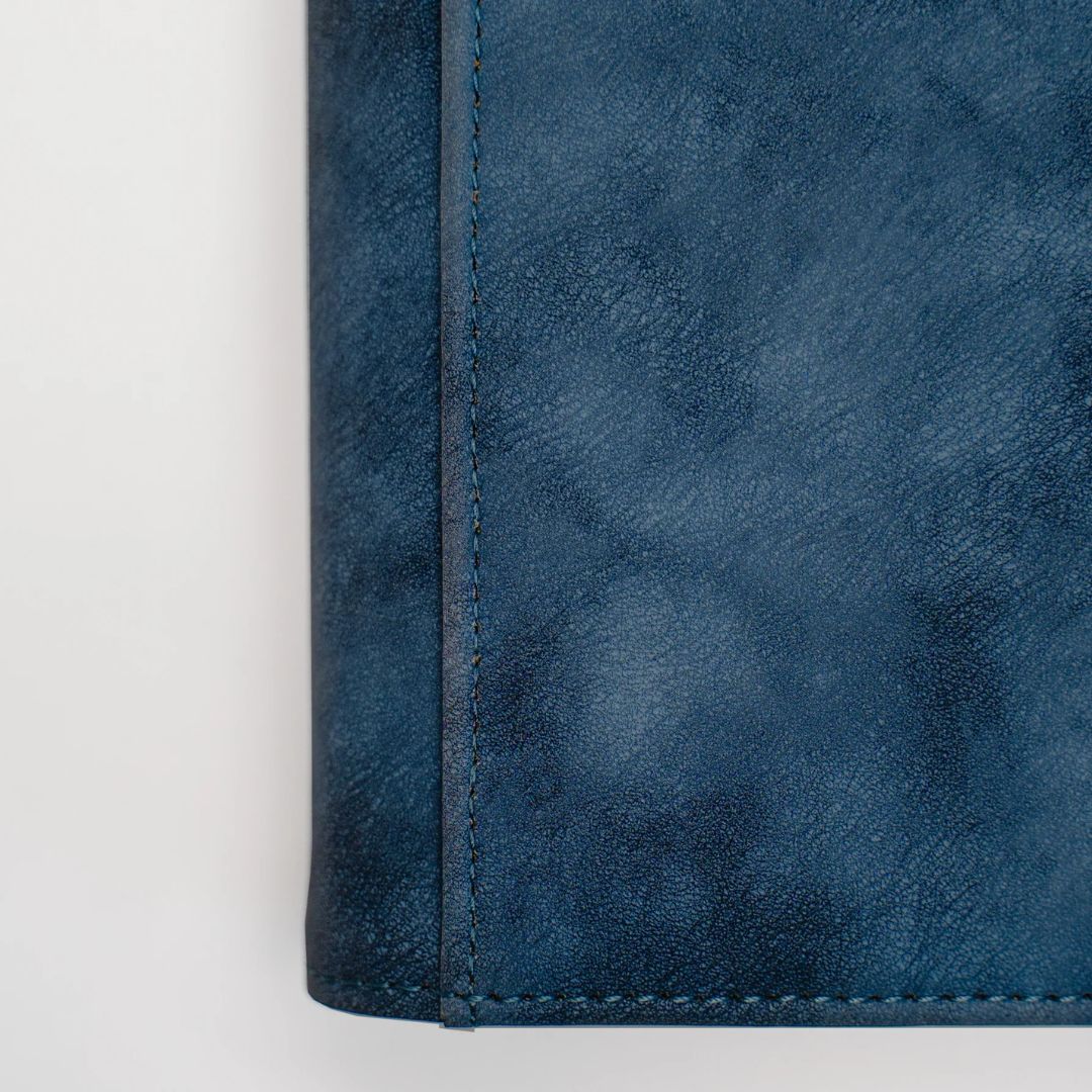 Gemloader: Premium Toploader Fit Collector's Binder (216 Pockets) - Image 6